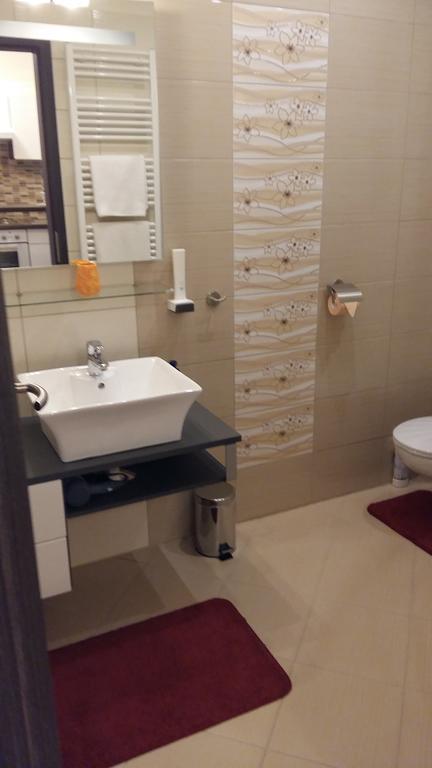 Isabell Apartments Дьор Екстериор снимка